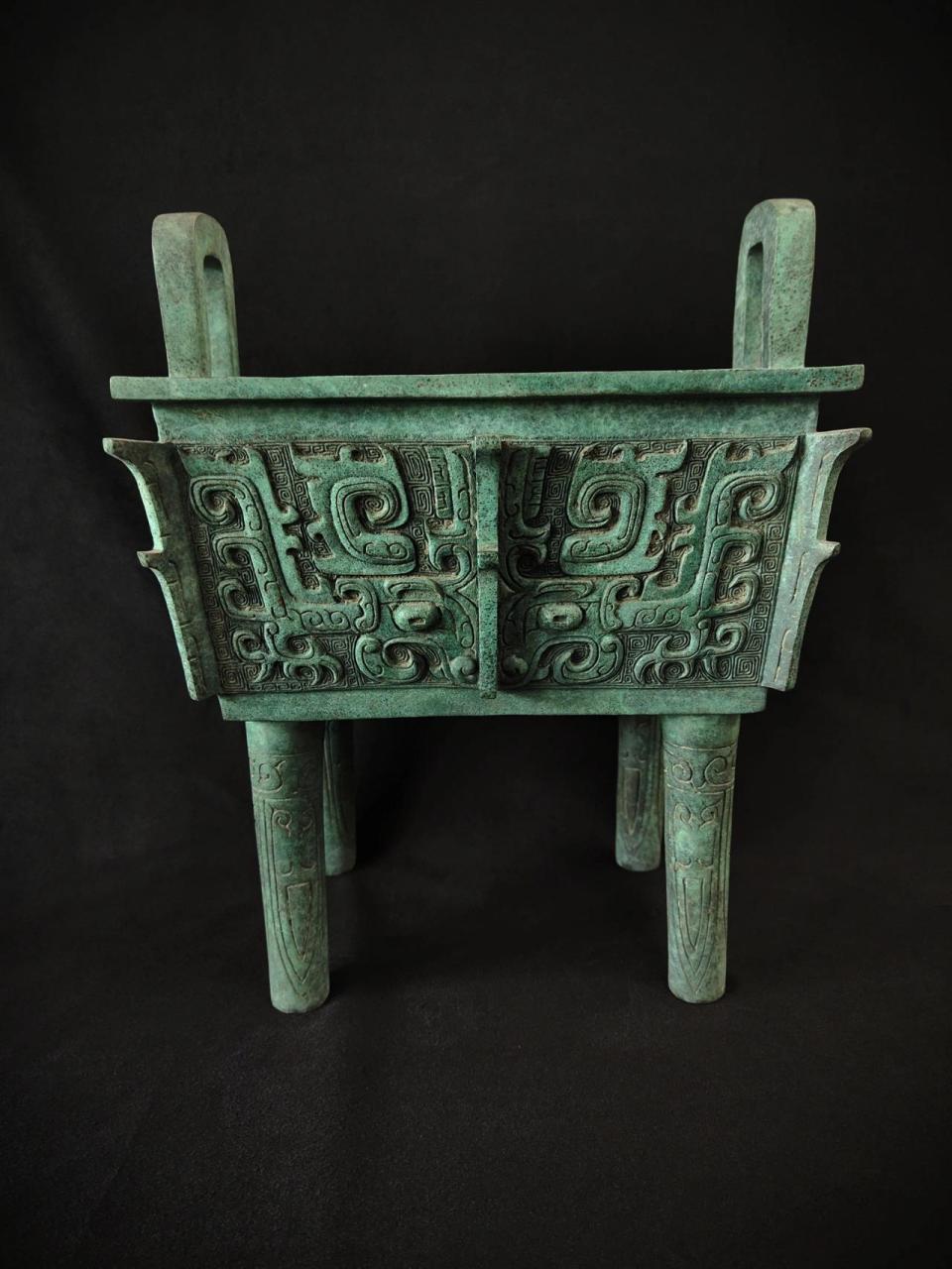 年代95:商代晚期青铜铸器 2.