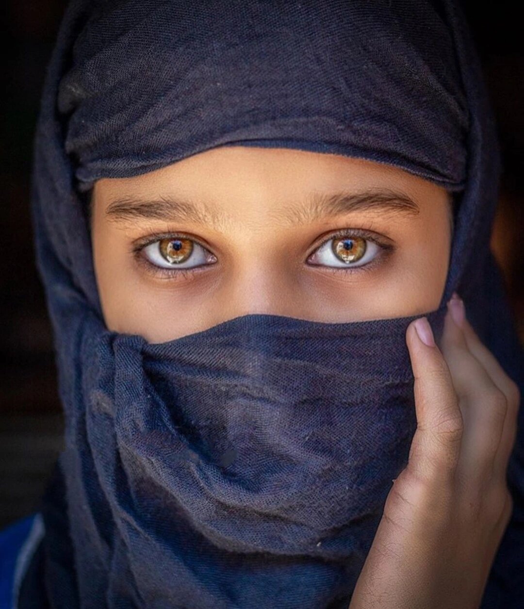 并不是拿木棍戳眼睛😂