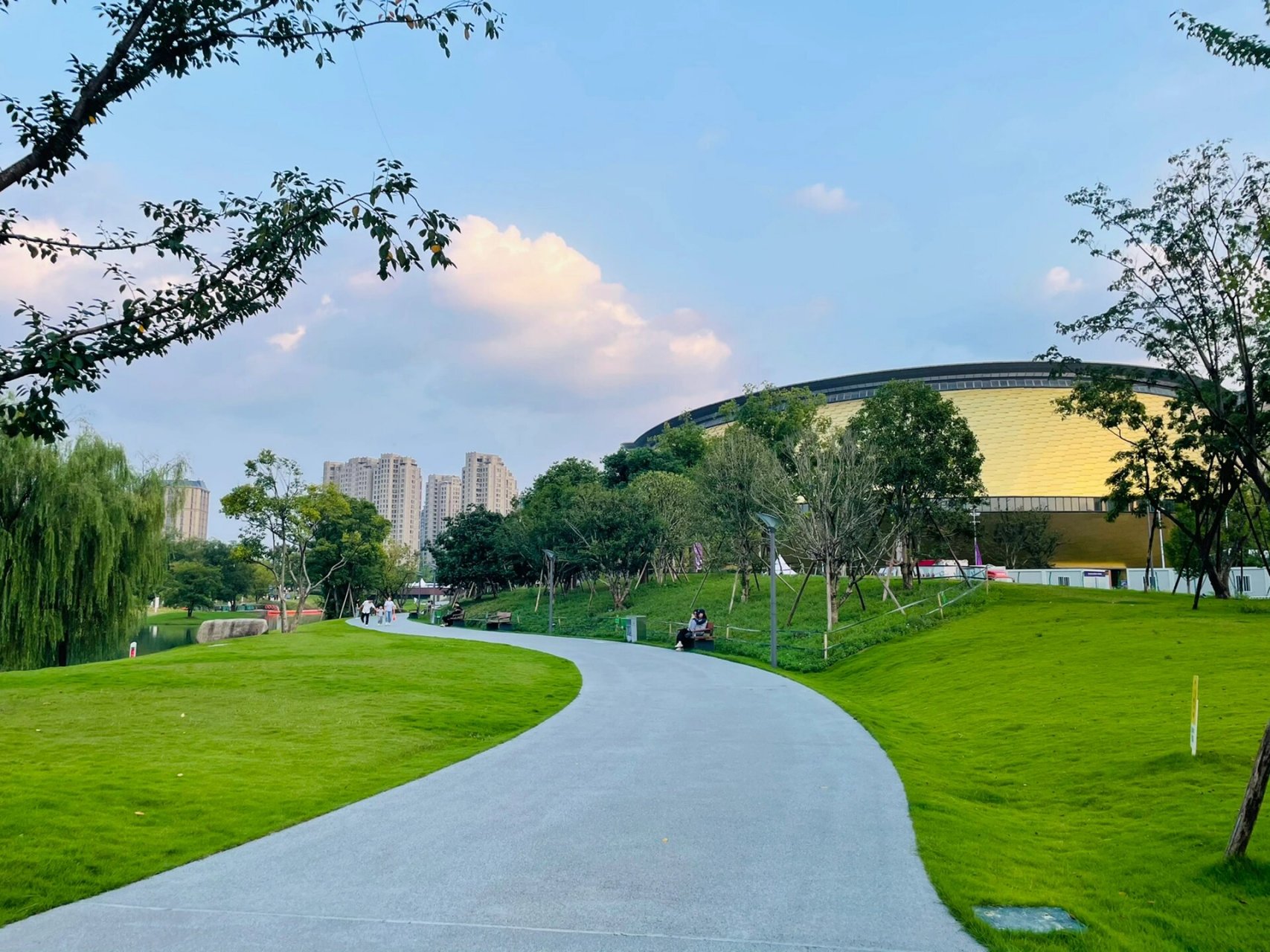 杭州拱墅运河体育公园体育场 来拱墅区运河体育公园玩吧,这里适合小