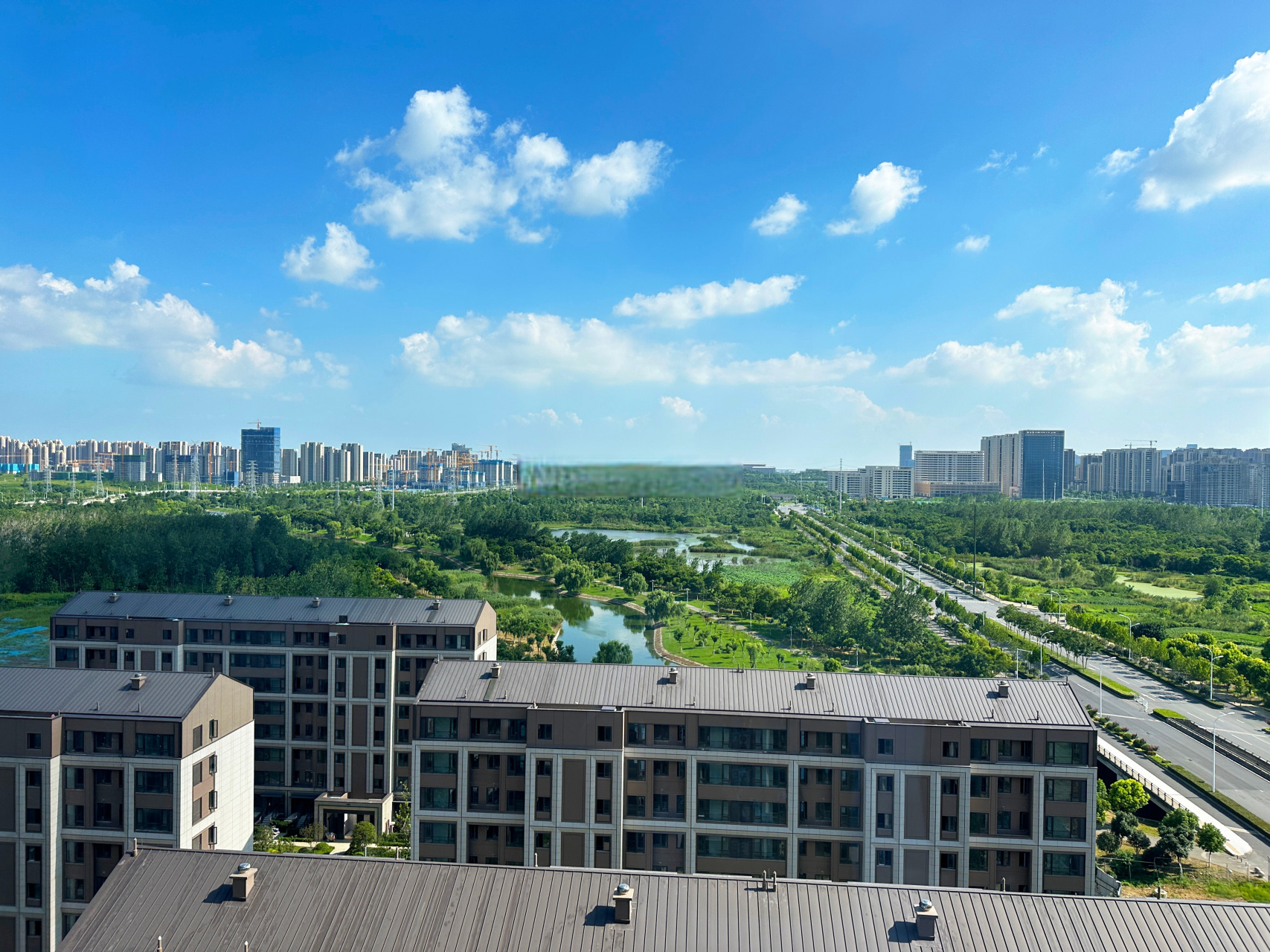 包河经开区(省府北)融创滨湖湾高层视野,在省府中轴地块未建的情况下