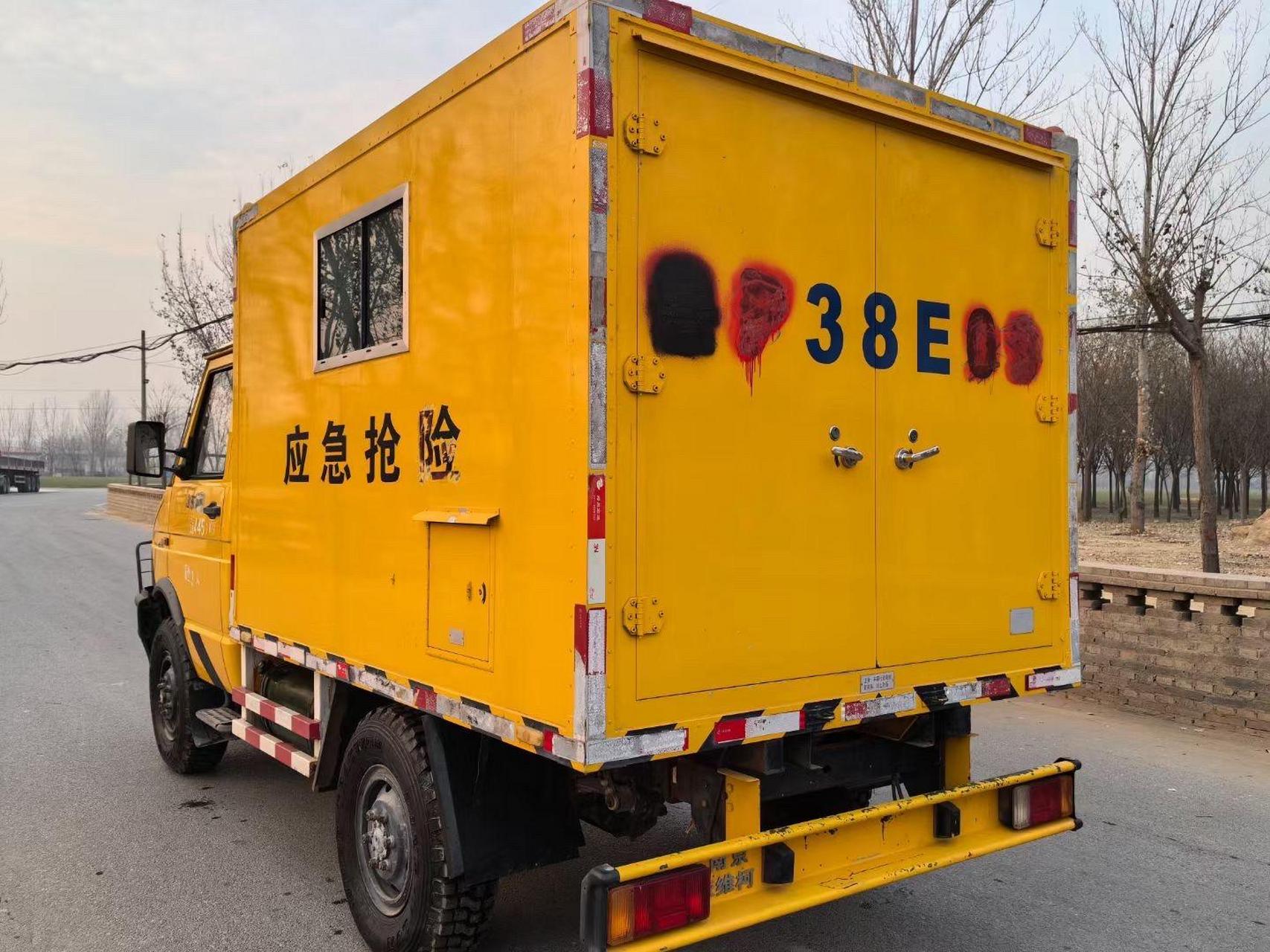 极品准新依维柯2045,柴油电喷3.