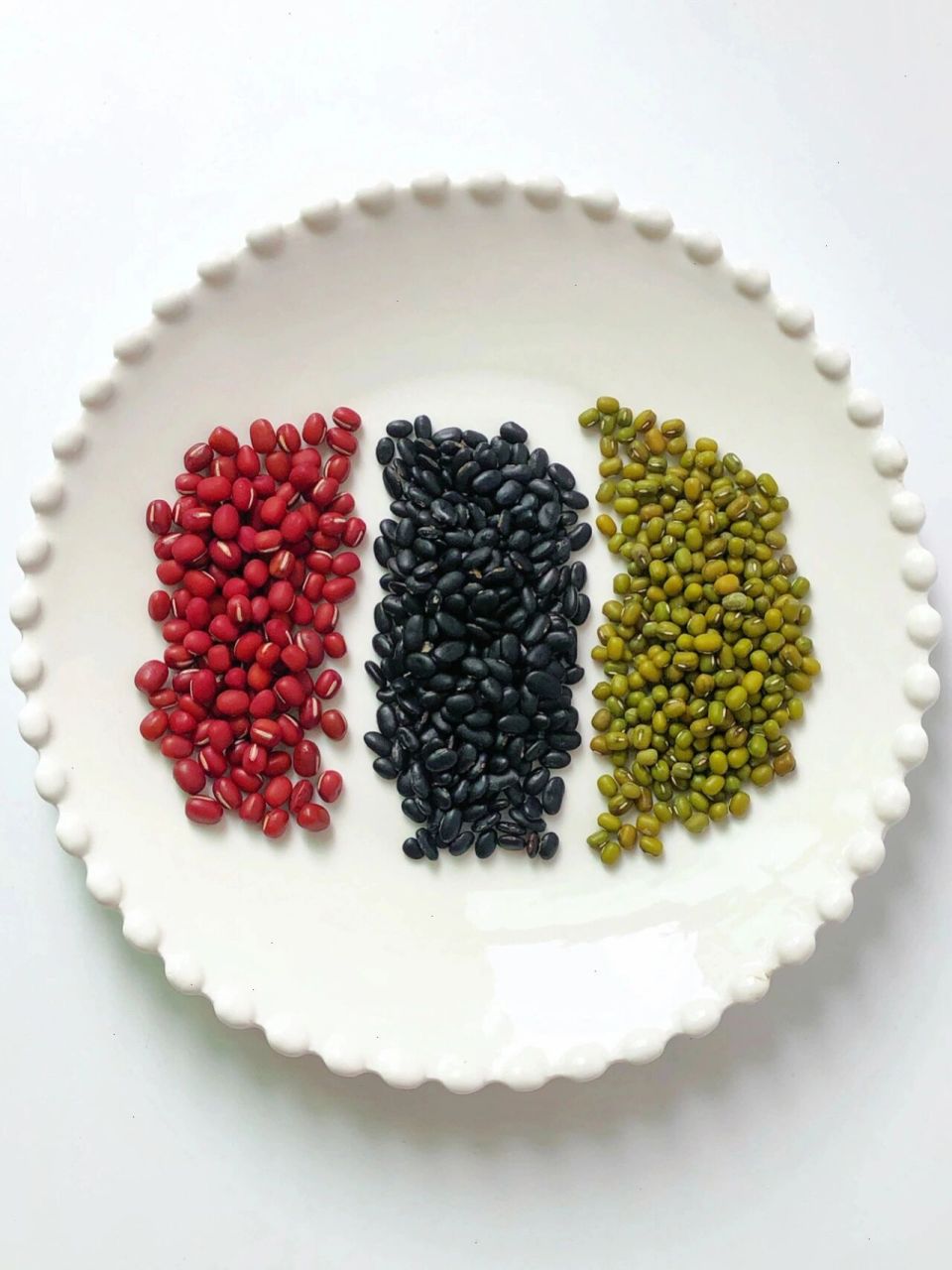 补铁!补血! 红豆绿豆黑豆可以一起煮的,营养价值更丰富,效果更好!