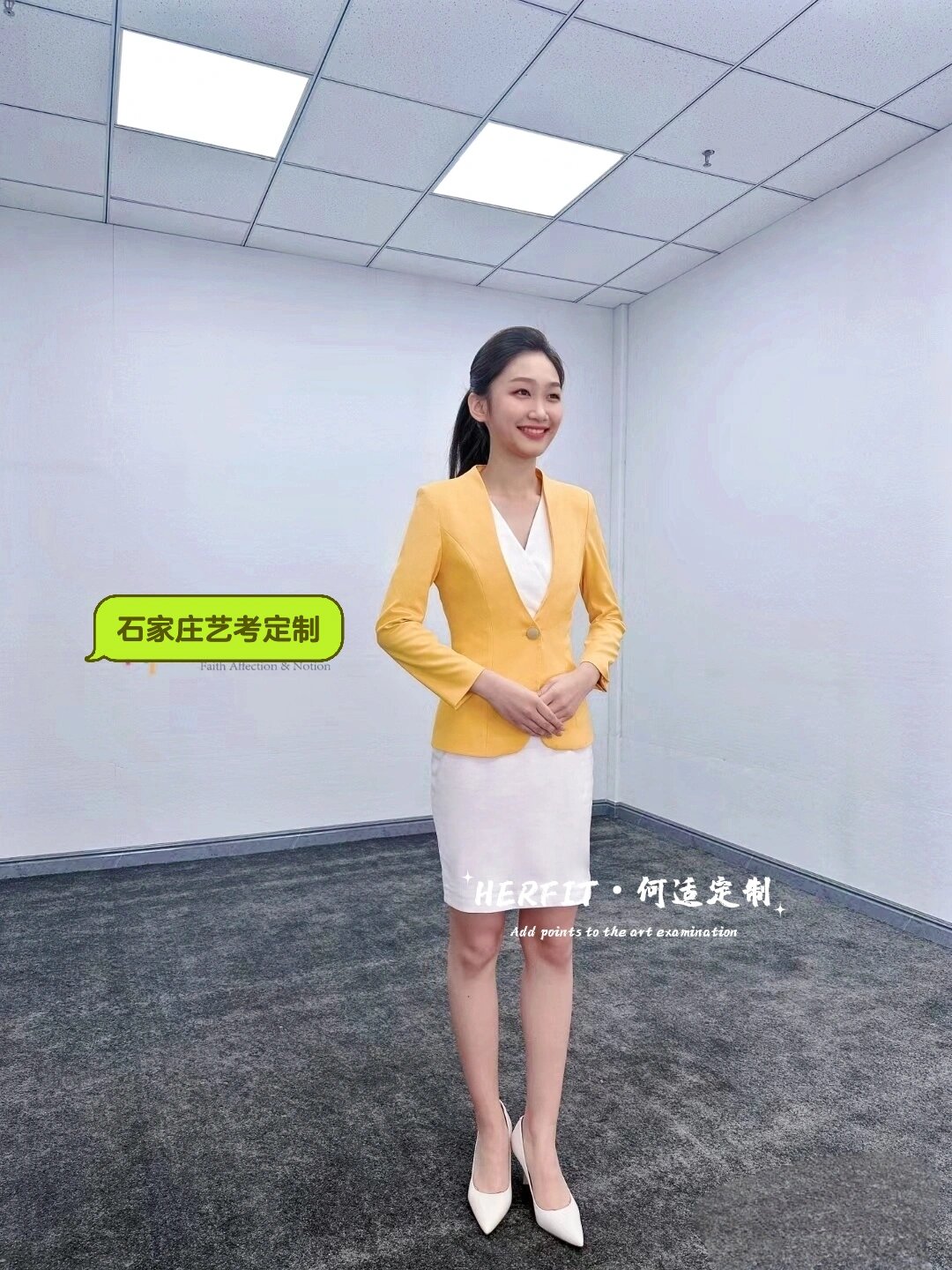 显高显瘦 94连衣裙 西装外套,是经典的主持人常用款 94两色搭配