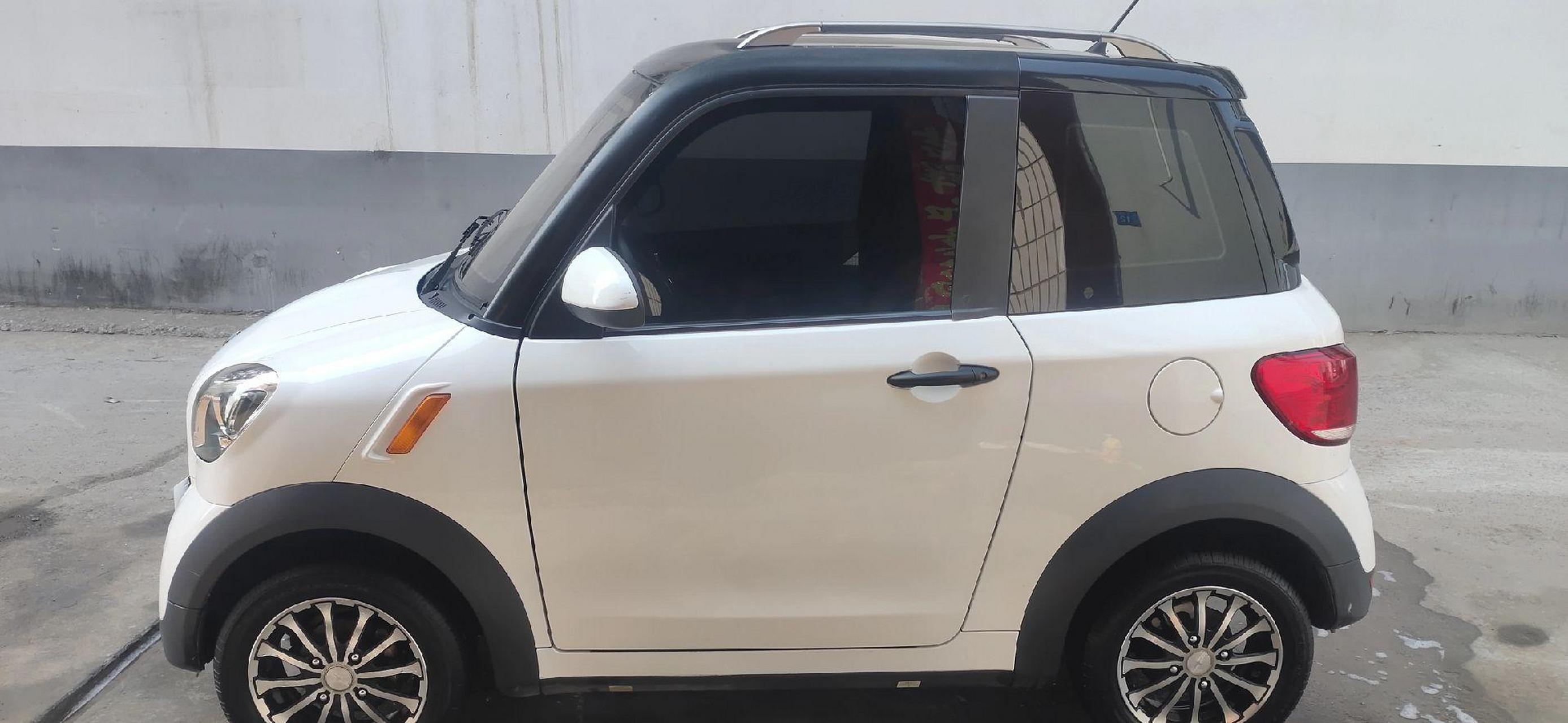 新到99新今日阳光m1,内饰外观99新,十寸大屏倒车影像,续航80公里,价格