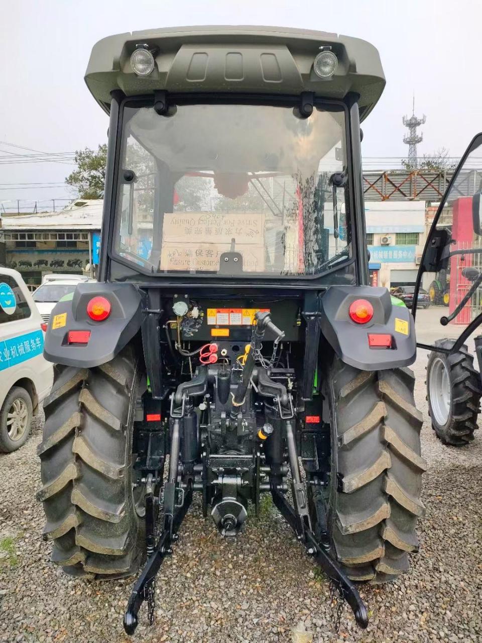 道依茨法尔904拖拉机 空调驾驶室,带气泵 后轮距1米2无极可调 全款11
