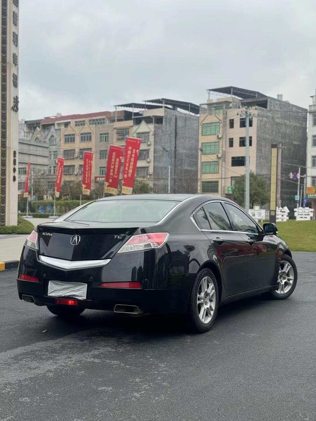 到09年本田豪华品牌讴歌阿库拉tl. 3