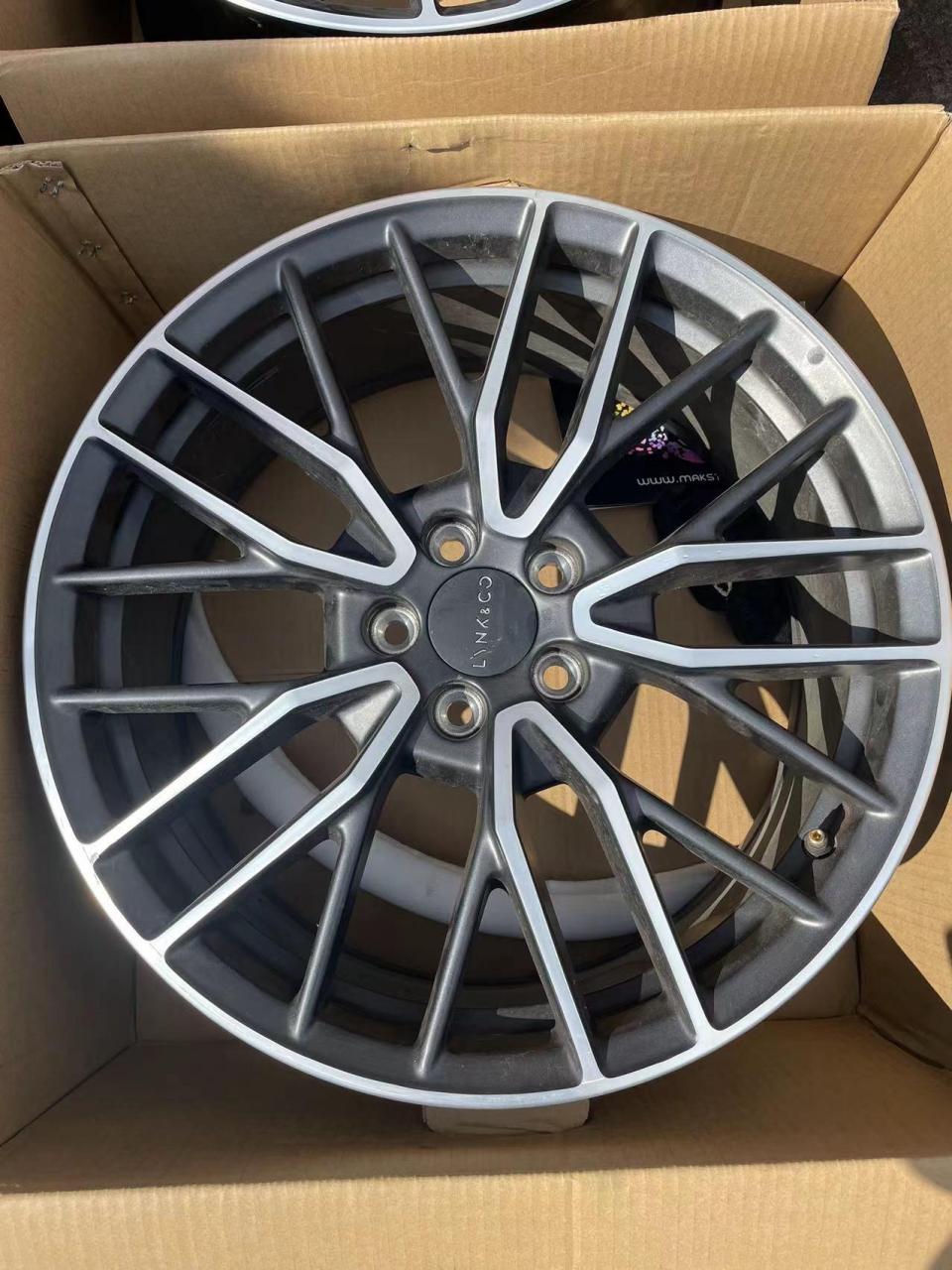 领克0377原厂19寸锻造轮毂   吉利星瑞  领克全系可以用