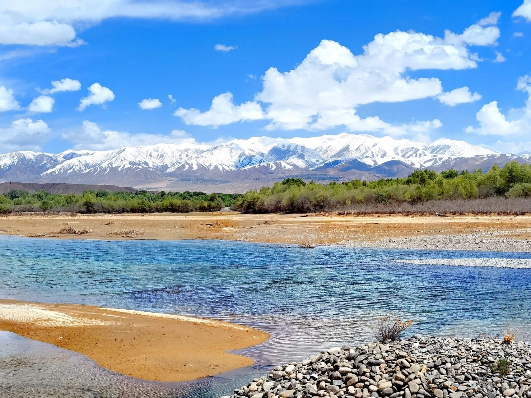 贵德 黄河 雪山 雪后的贵德美景