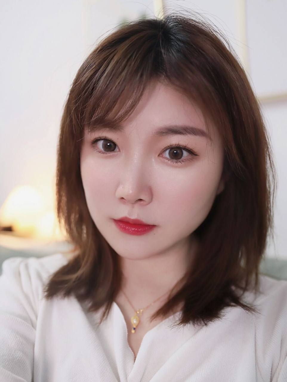 百搭可可棕 也太好看了吧 而且是那种非常自然的款 我去拍艺术照