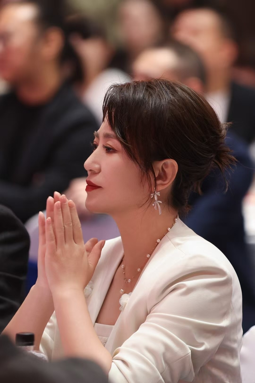 恭喜演员马丽 凭借 电影第二十条 饰「李茂娟」获得第37届中国电影