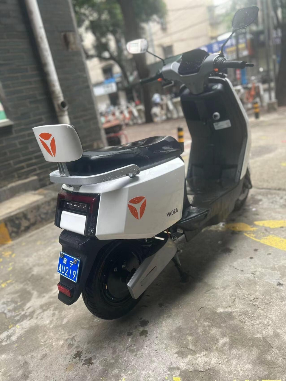 72雅迪欧蕾,刚买3个月,仅开了3400公里,改了前后卡钳(正品法斯特赛道