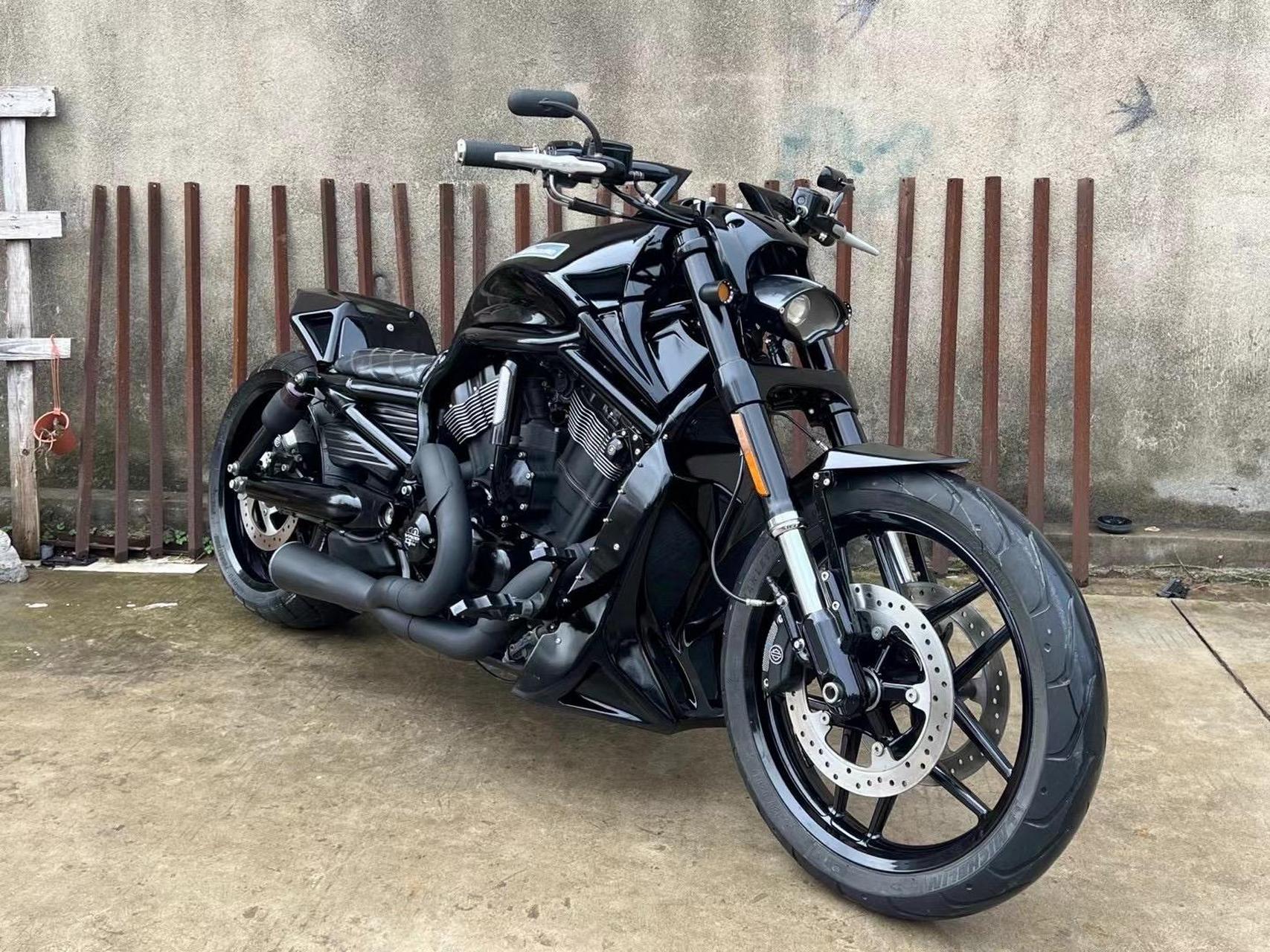 9045800 2013哈雷金刚狼1250 十周年纪念版限量 保时捷合作研发水冷