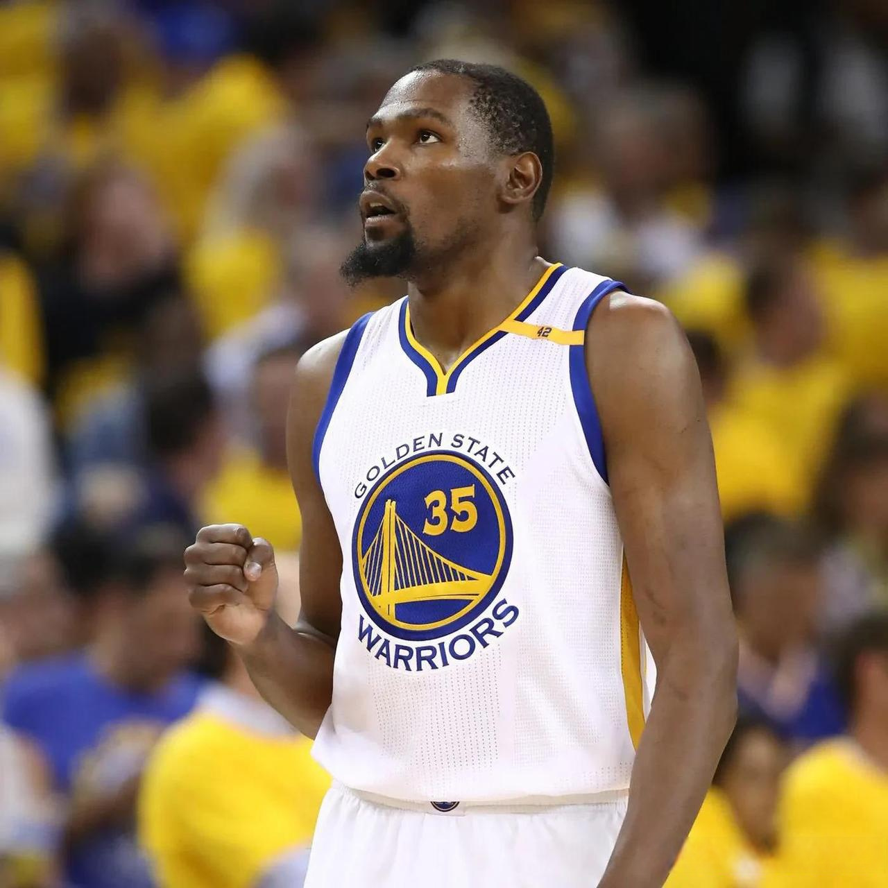 离开勇士队后的凯文杜兰特:  2019 - nba 总决赛,但因伤输给了猛龙队