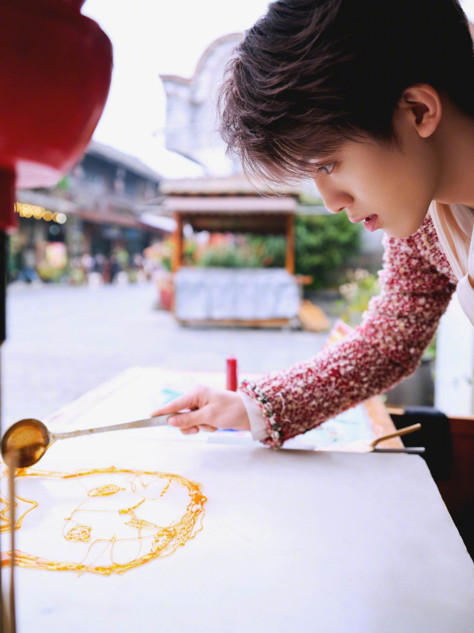 今晚19:35 ,#2023川渝春晚#锁定@腾讯视频 和孙亦航不见不散～#小鹅陪