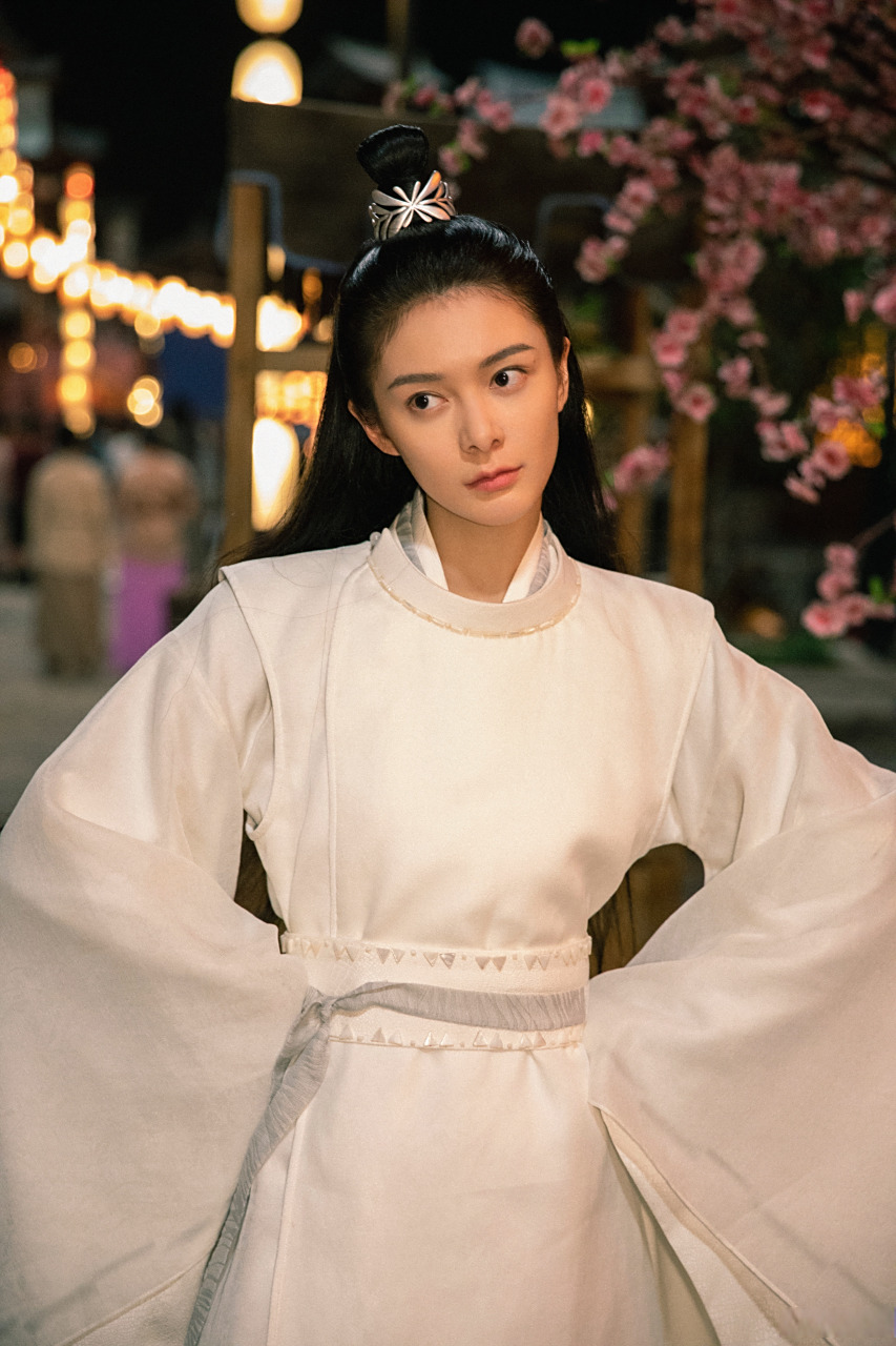 云中谁寄锦书来# 今日周悦不去刑部上班,来和大家聊聊天～#云中谁寄