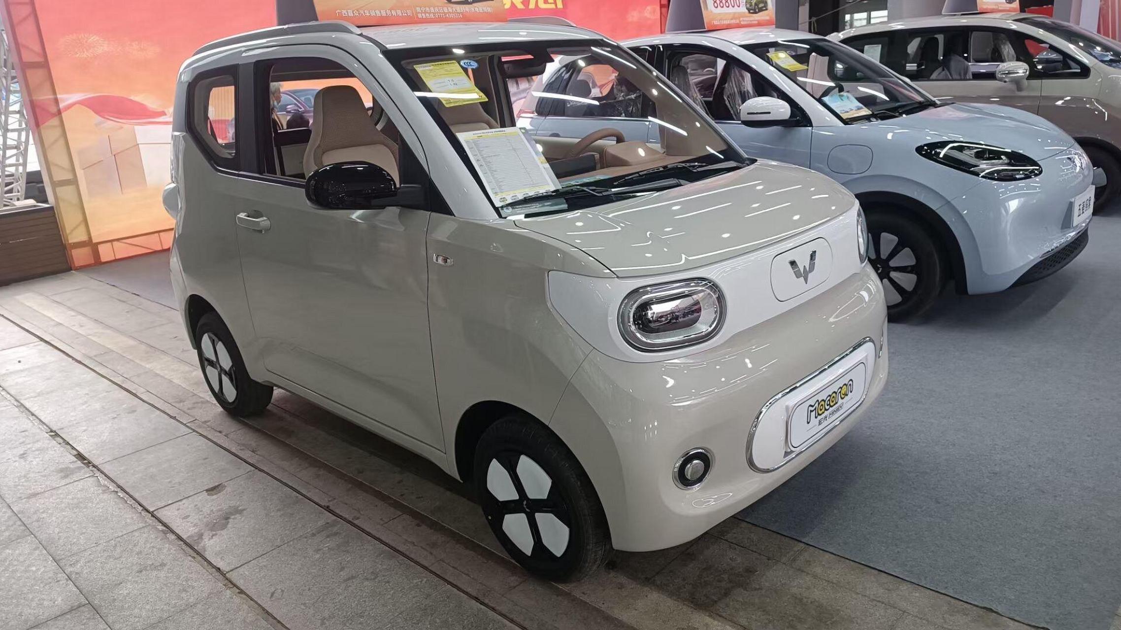 五菱第三代马卡龙宏光mini马卡龙新色号