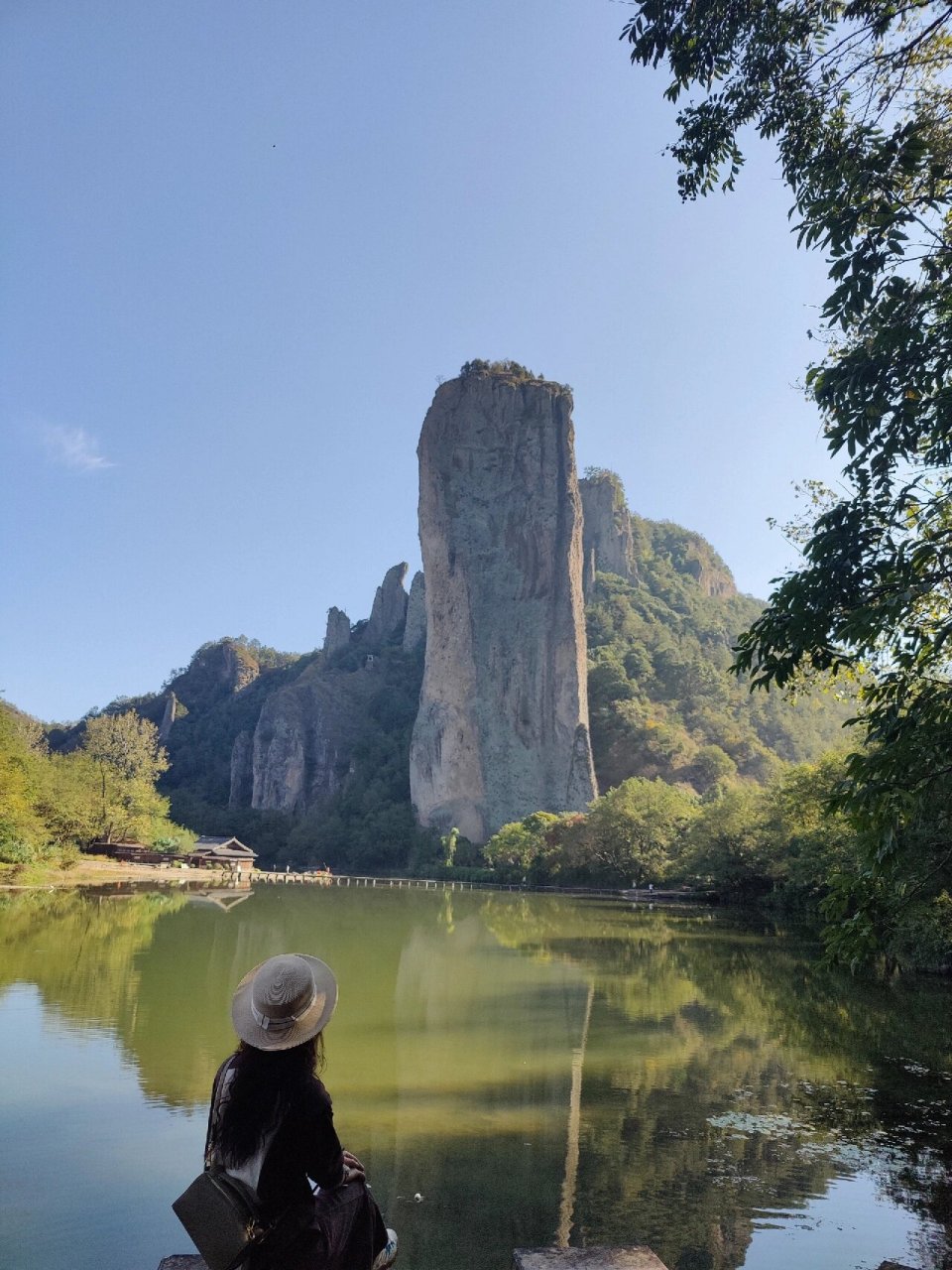 周末一日游之缙云仙都打卡记 小背景:仙都风景名胜区的主景区是由鼎湖