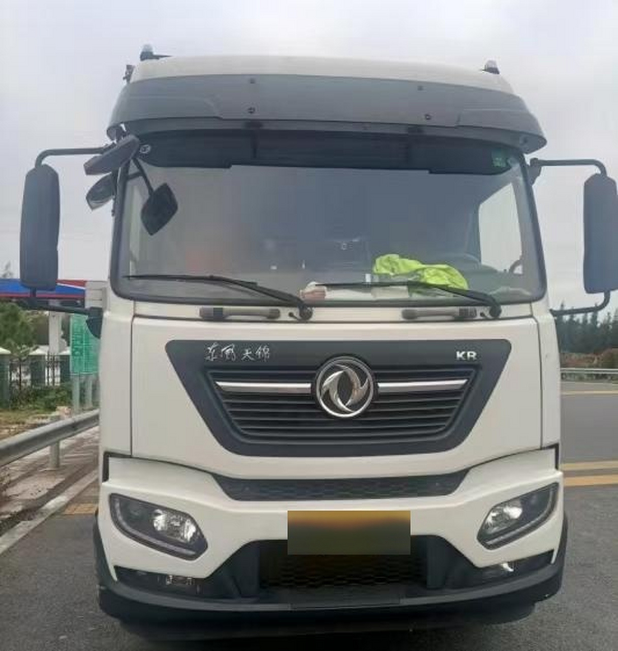 出租,出租……大量厢式货车出租:  9.