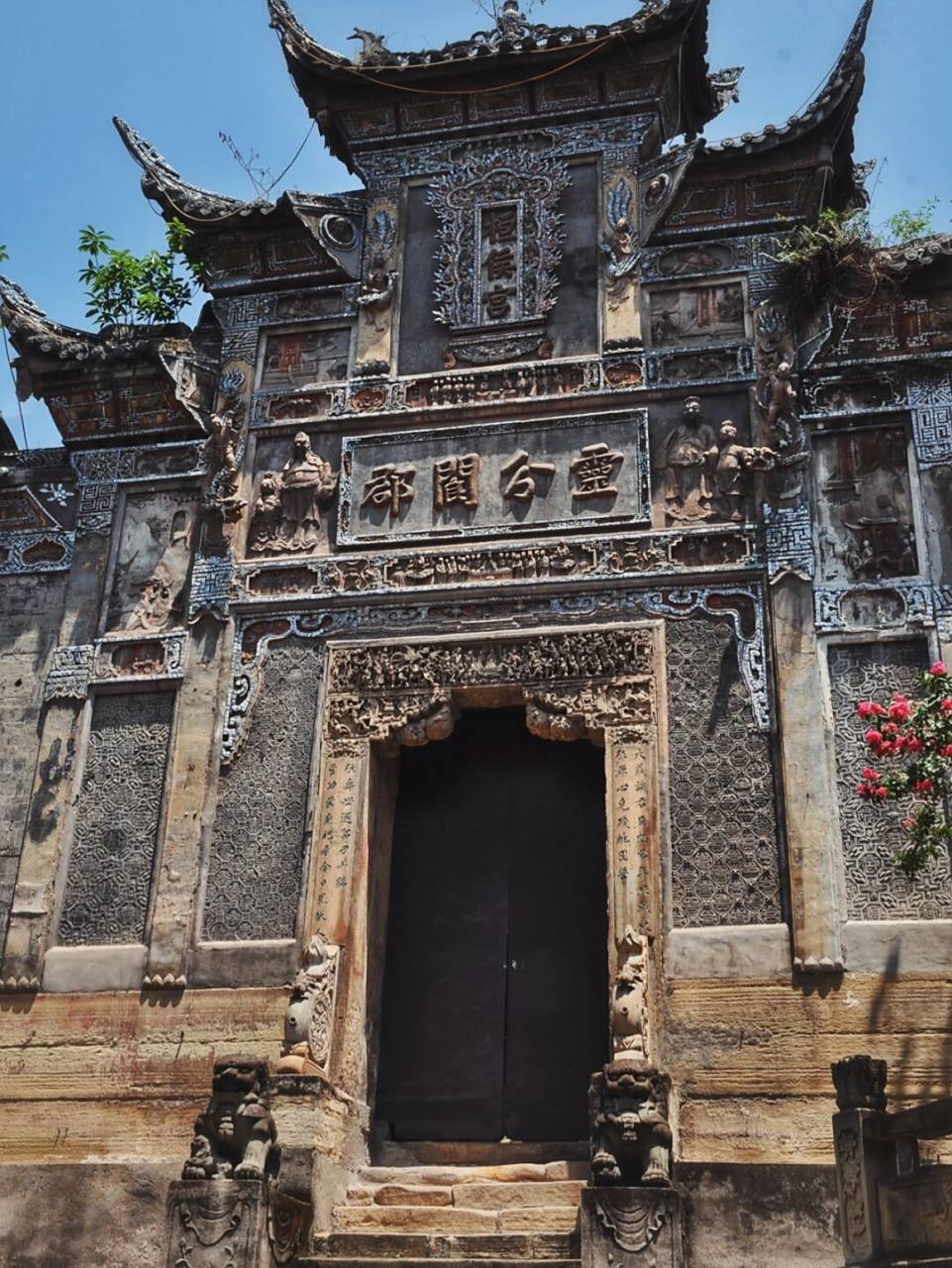 审美积累|自贡桓侯宫青花粉彩嵌瓷装饰艺术 自贡桓侯