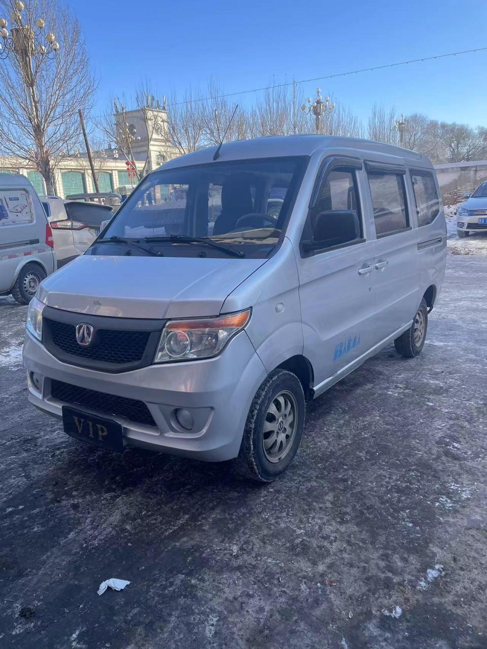 今日车系,14年北汽银翔微型8座面包车,费用全年,无伤无事故