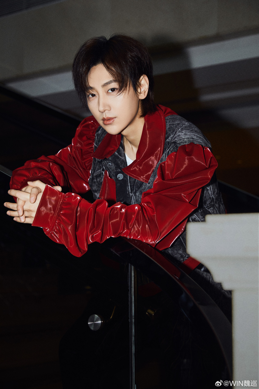 魏巡超话2023华韵视听金曲盛典 我演唱了恰同学少年《微光》 哈哈 这