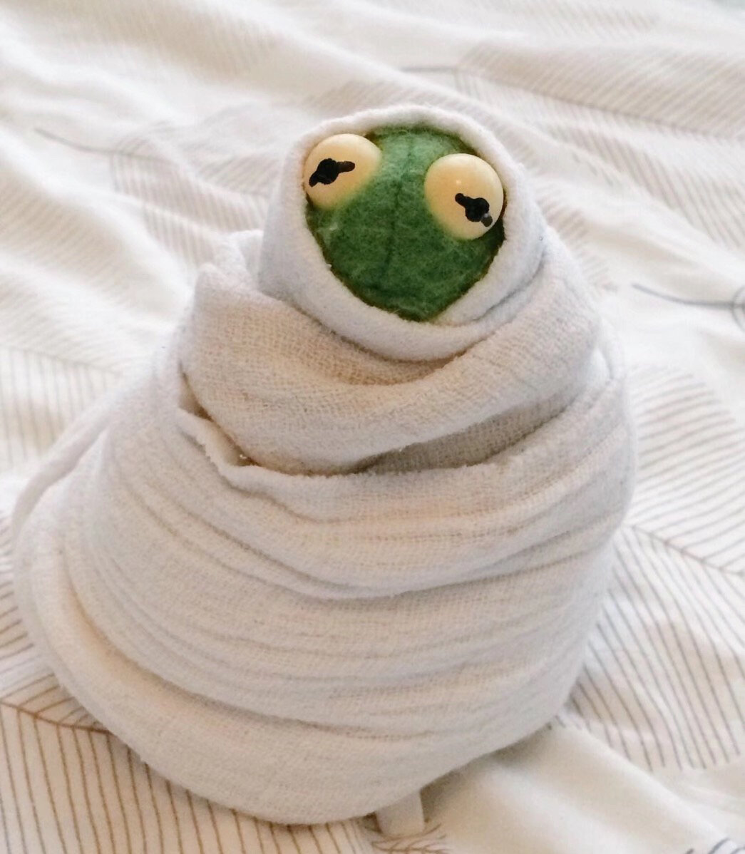 超可爱的裹被子悲伤蛙头像四件套