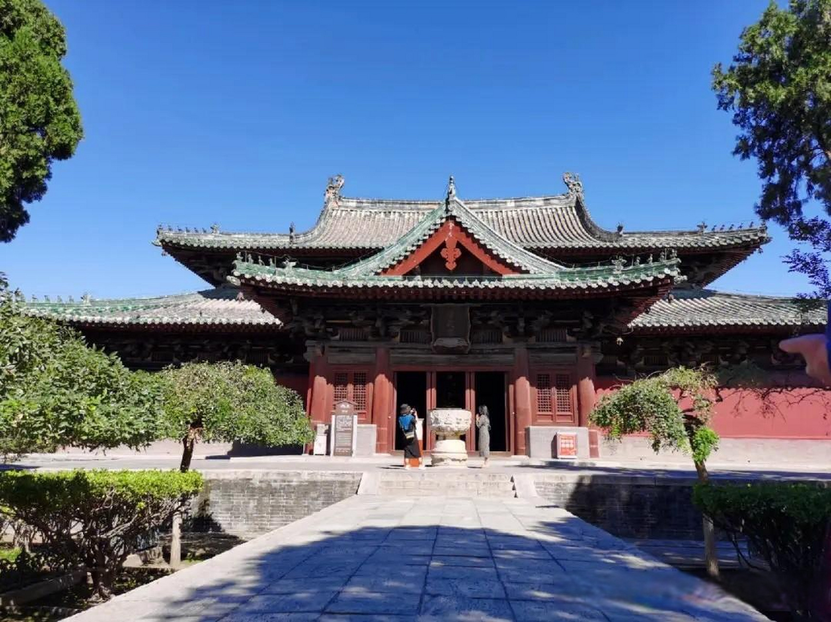 云游风物之旅位于中国河北省石家庄市正定县城的隆兴寺,又被称为大