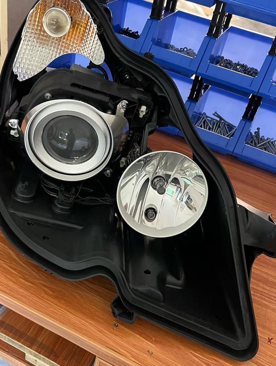 专业更换汽车大灯灯罩 汽车大灯灯罩破损 老化 发黄 龟裂 氧化 进水都