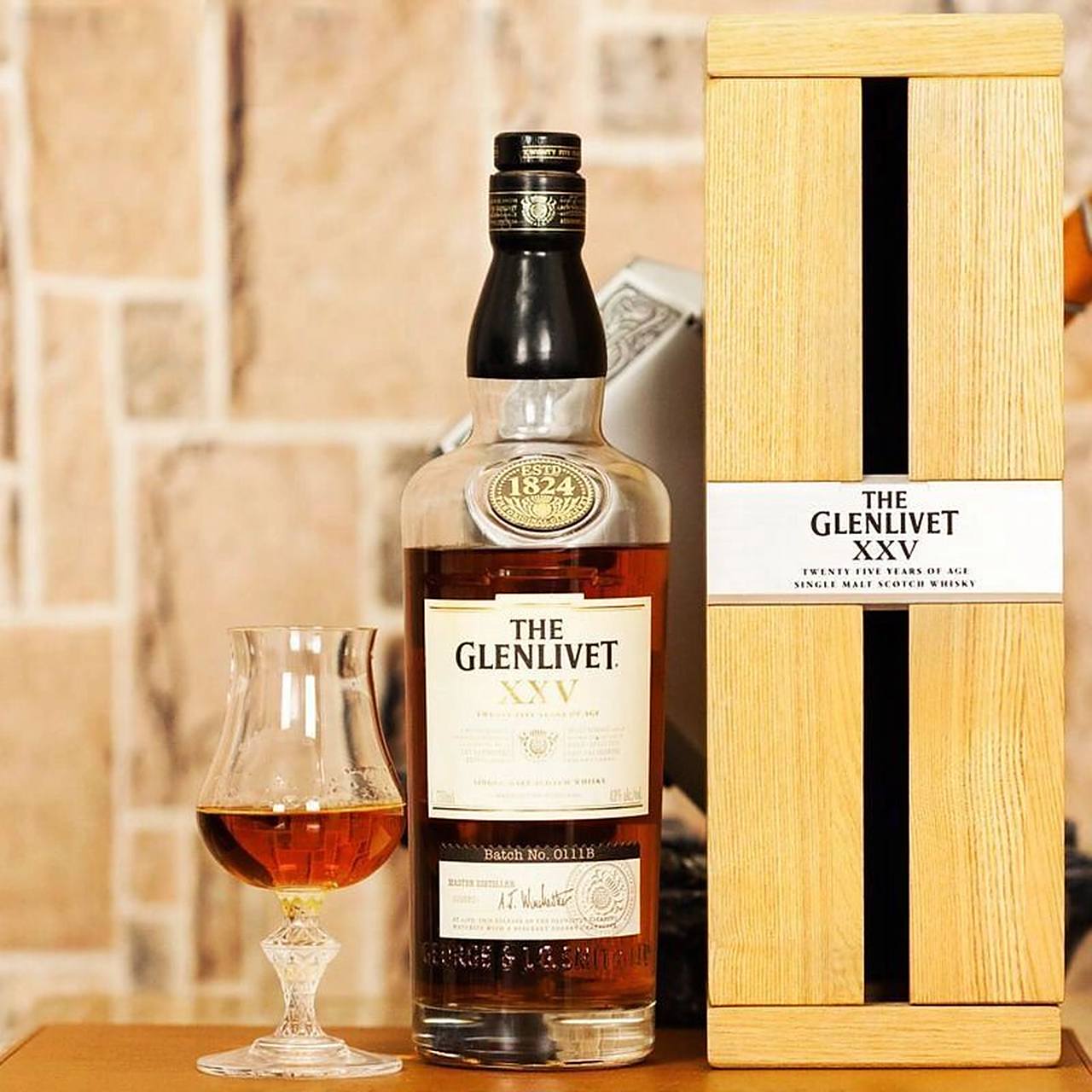 malt scotch whisky 67 格兰威特25年单一麦芽威士忌是格兰威特的