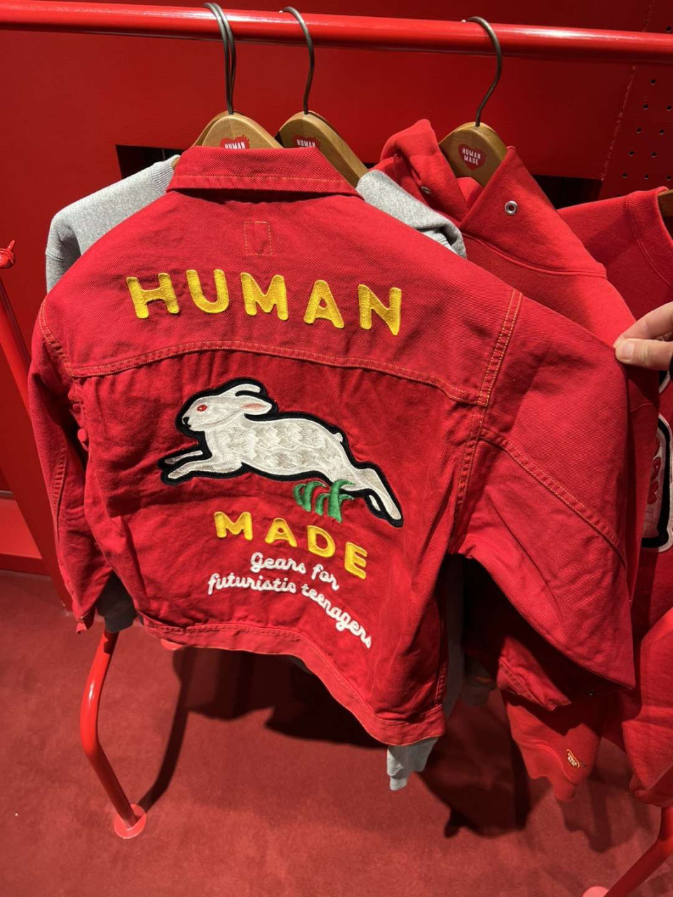 human made 兔子衣服来啦 来啦来啦 喜庆得嘞