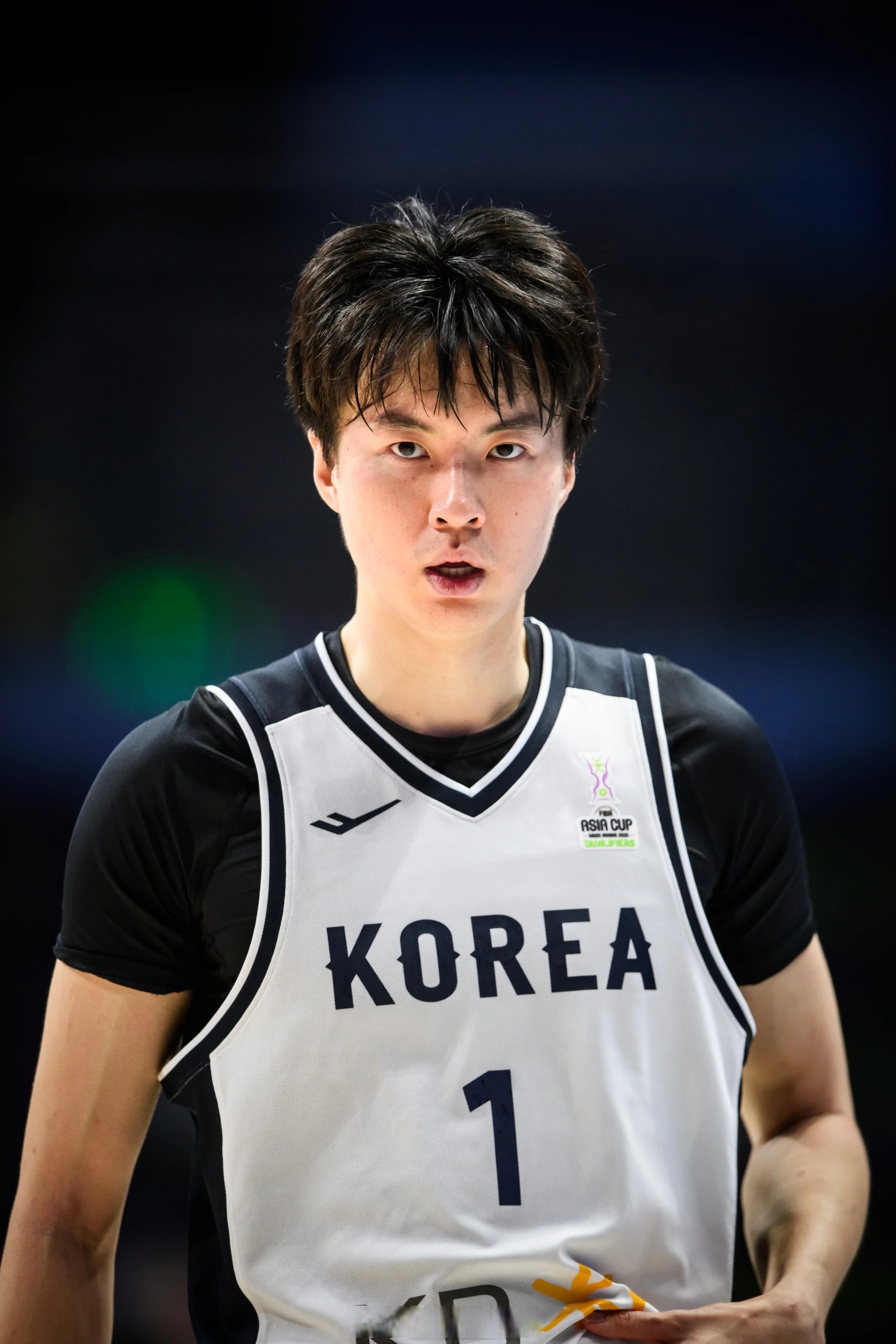 李贤重vs印尼:登场29分51秒,15投4中