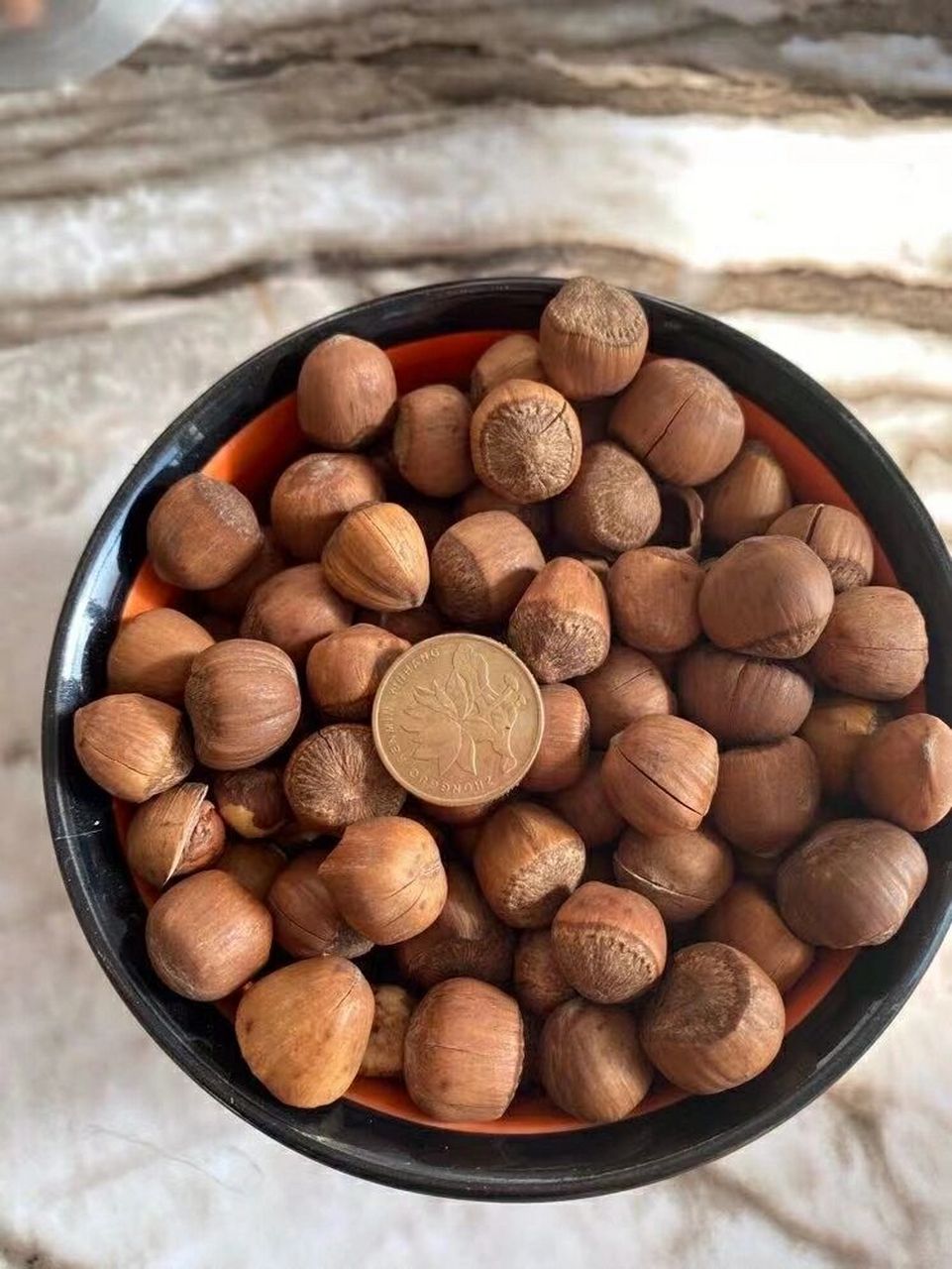 96榛子虽富含油脂,但却可降血压血脂,保护视力,延缓衰老.