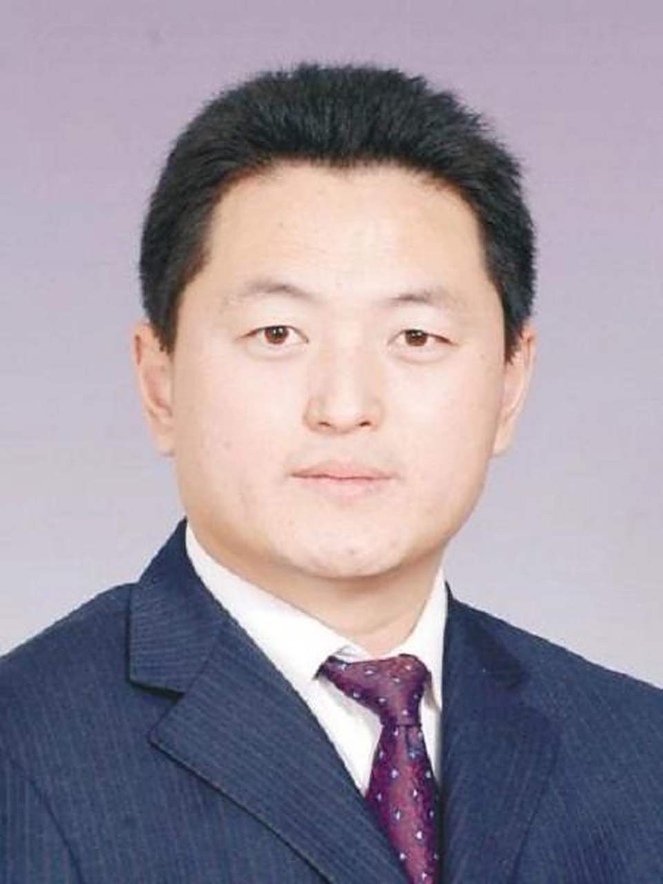 赵永圣,他出生于1983年5月,黑龙江大庆人,本科硕士毕业于清华大