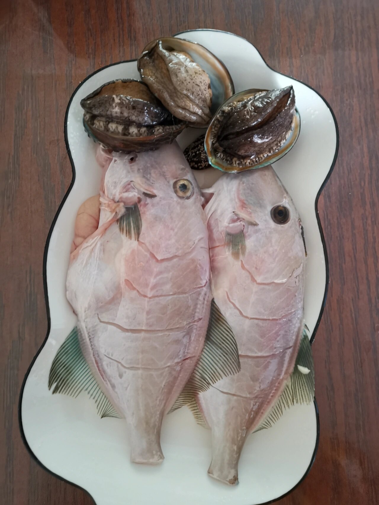 大周末的,自己做的扒皮狼炖茼蒿