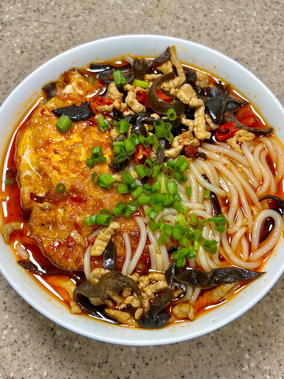 木耳搭配肉丝的口感简直了朋友们!