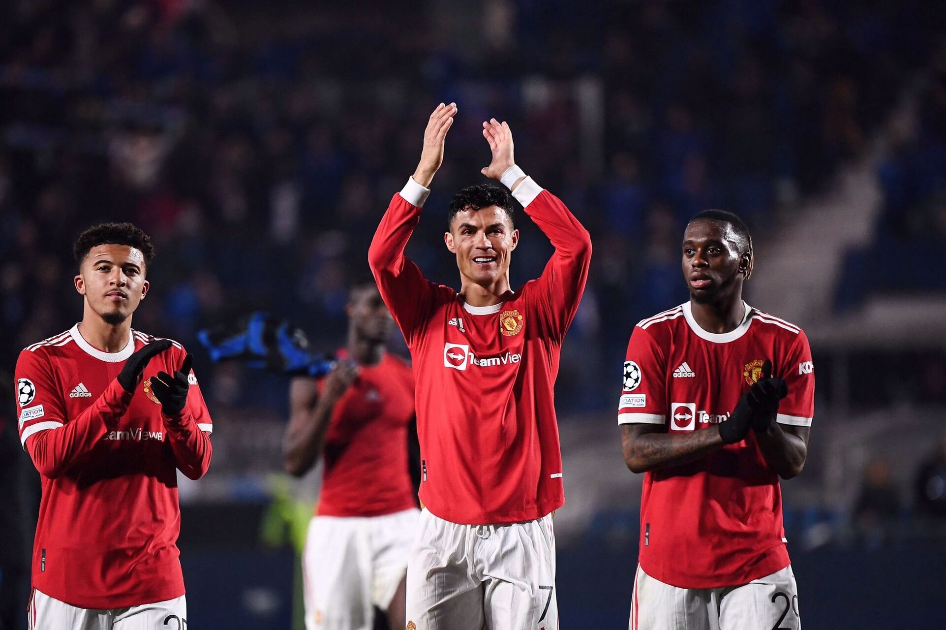 c罗足球明星超高清4k12k壁纸海报 世界盃福利來了,只要关注及私我就会