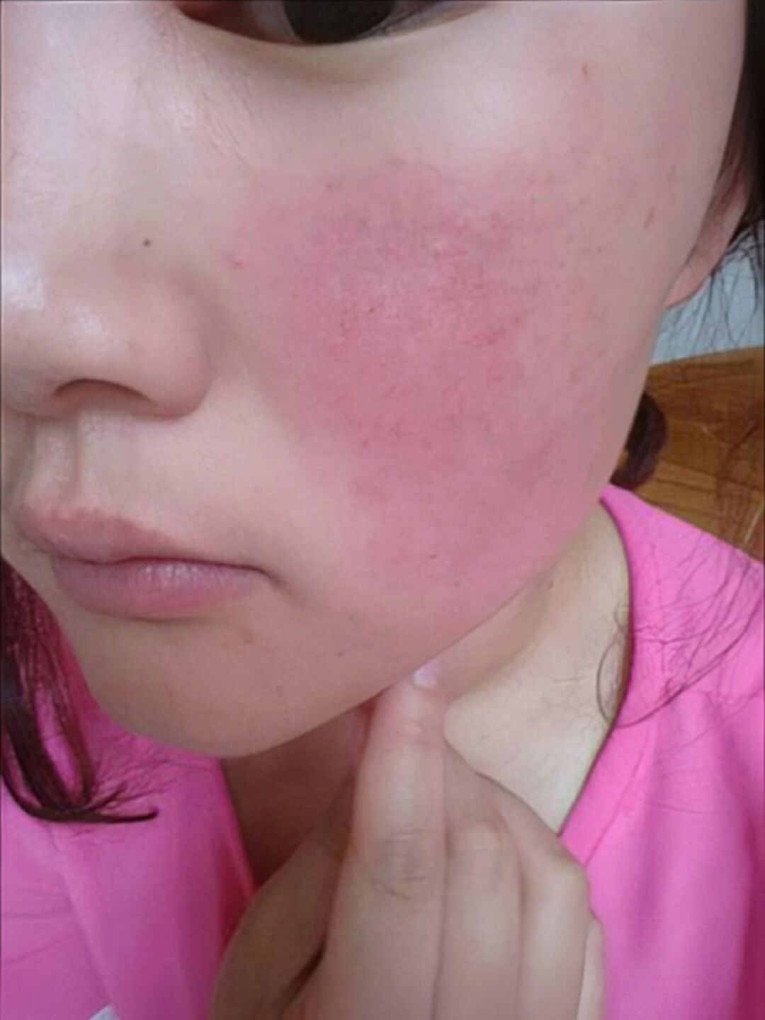 其实我尝驶逼饭敉计 脸上发红