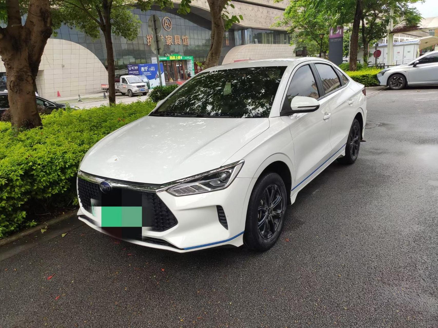 比亚迪e3出行版质保6年60万公里 2022年3月份上牌 营运全险同步25年3