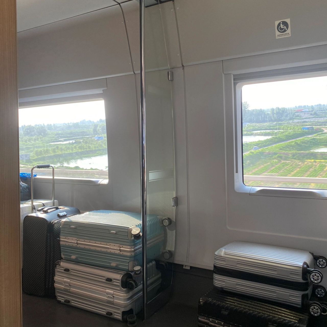 高铁01a 不错 位置大