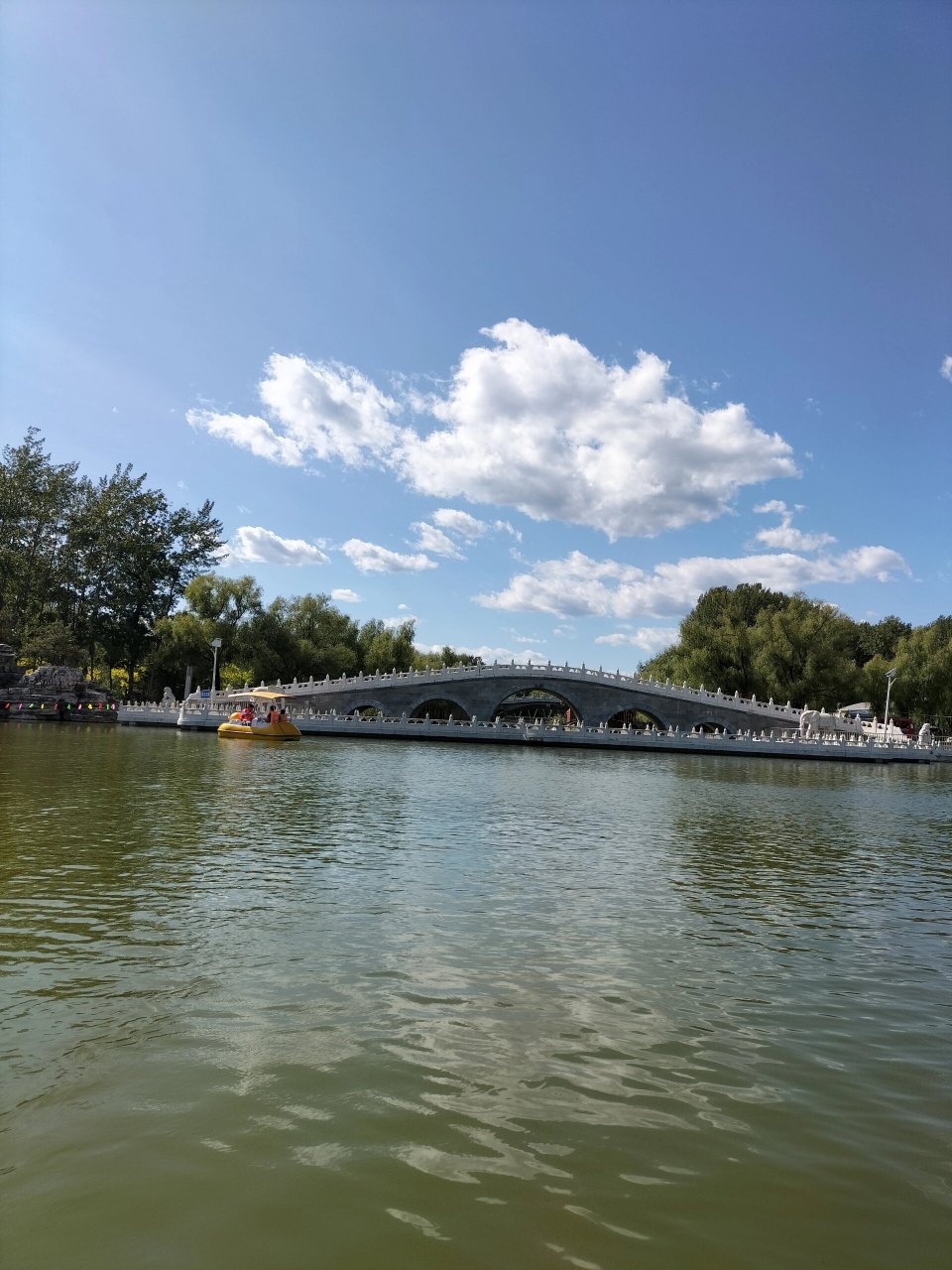 房山区古迹:韩村河公园石刻 韩村河公园内,有六通石碑与一块墓志铭