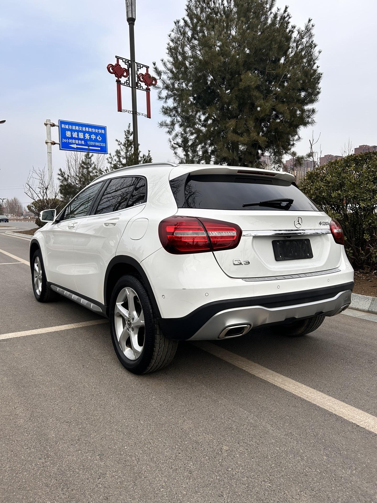 新到本地一手19年奔驰gla200,安全行驶3万公里,1