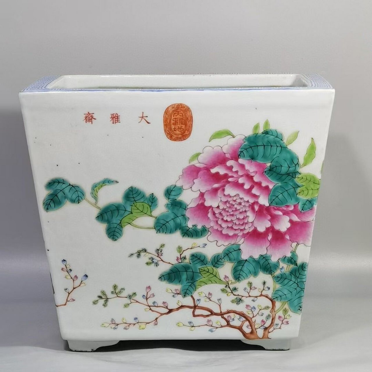 大雅斋# 永庆长春 大雅斋粉彩 花鸟紫藤花四方花盆一对 高24口境い