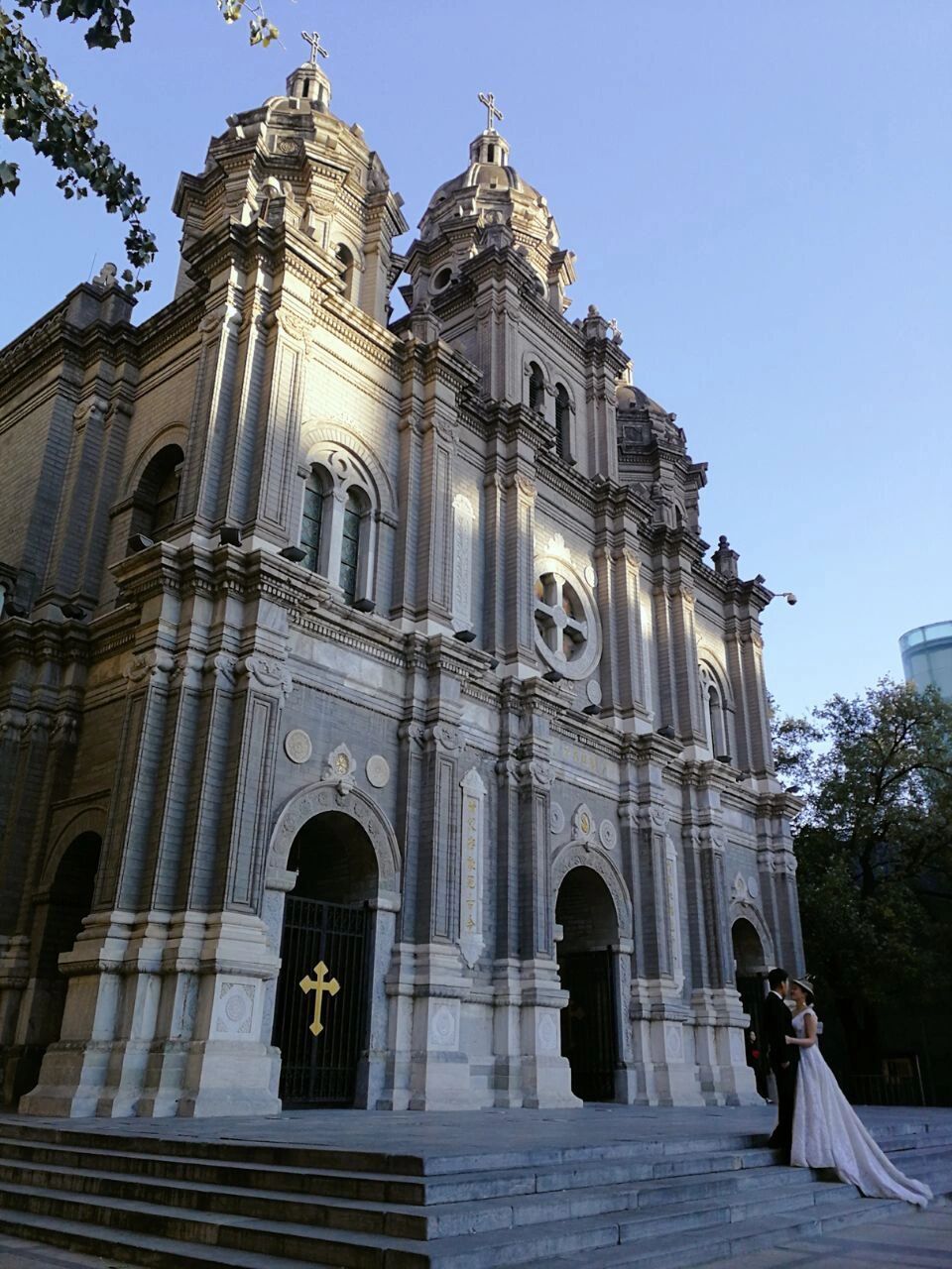 北京王府井天主教堂,这是北京四大天主教堂之一的东堂,很多人拍婚纱都