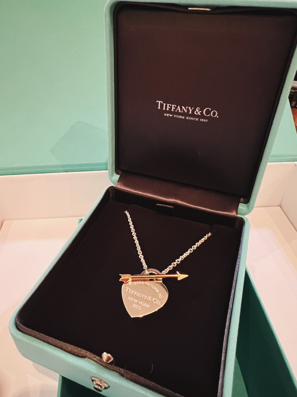 tiffany love struck  tiffany love struck 系列 	 love struck = 被