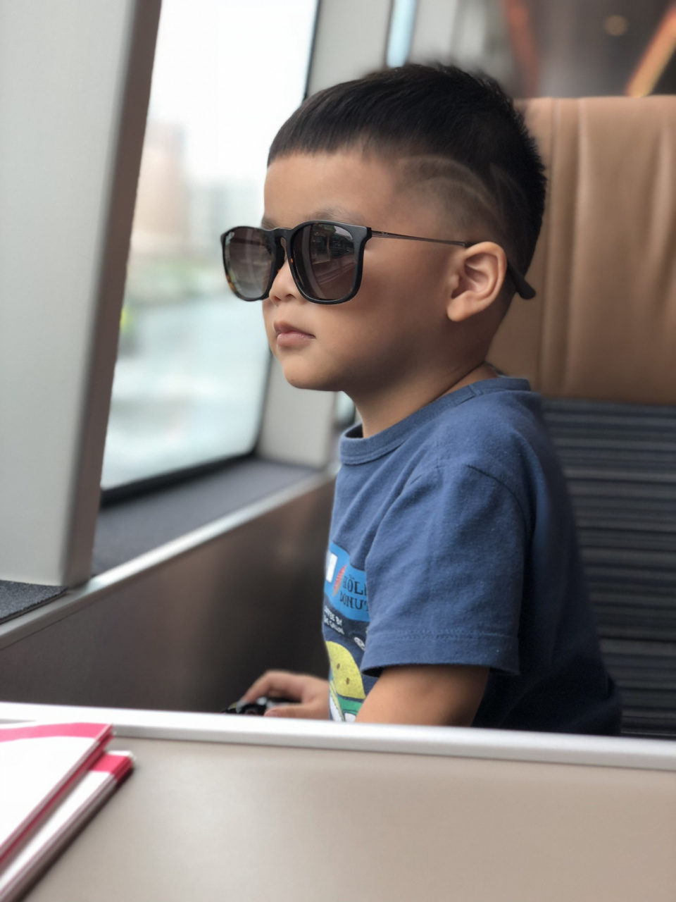 发型决定颜值(两个旋究竟要怎样剪…) 哥哥两个旋,头发真的很难打理