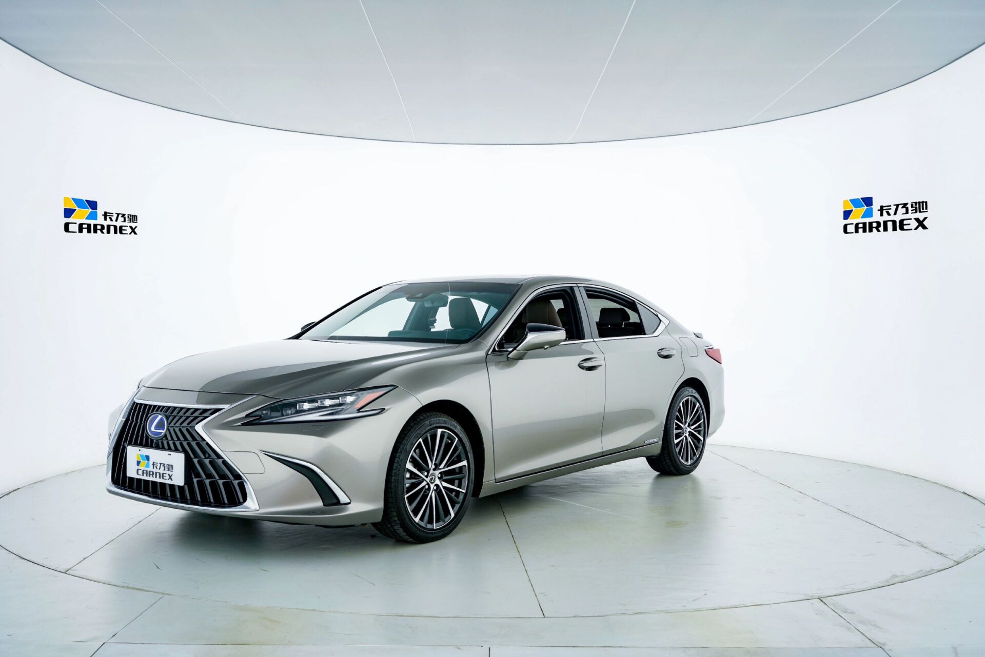 雷克萨斯es300 雷克萨斯es 2021款 300h 臻享版 2021.10上牌 2.