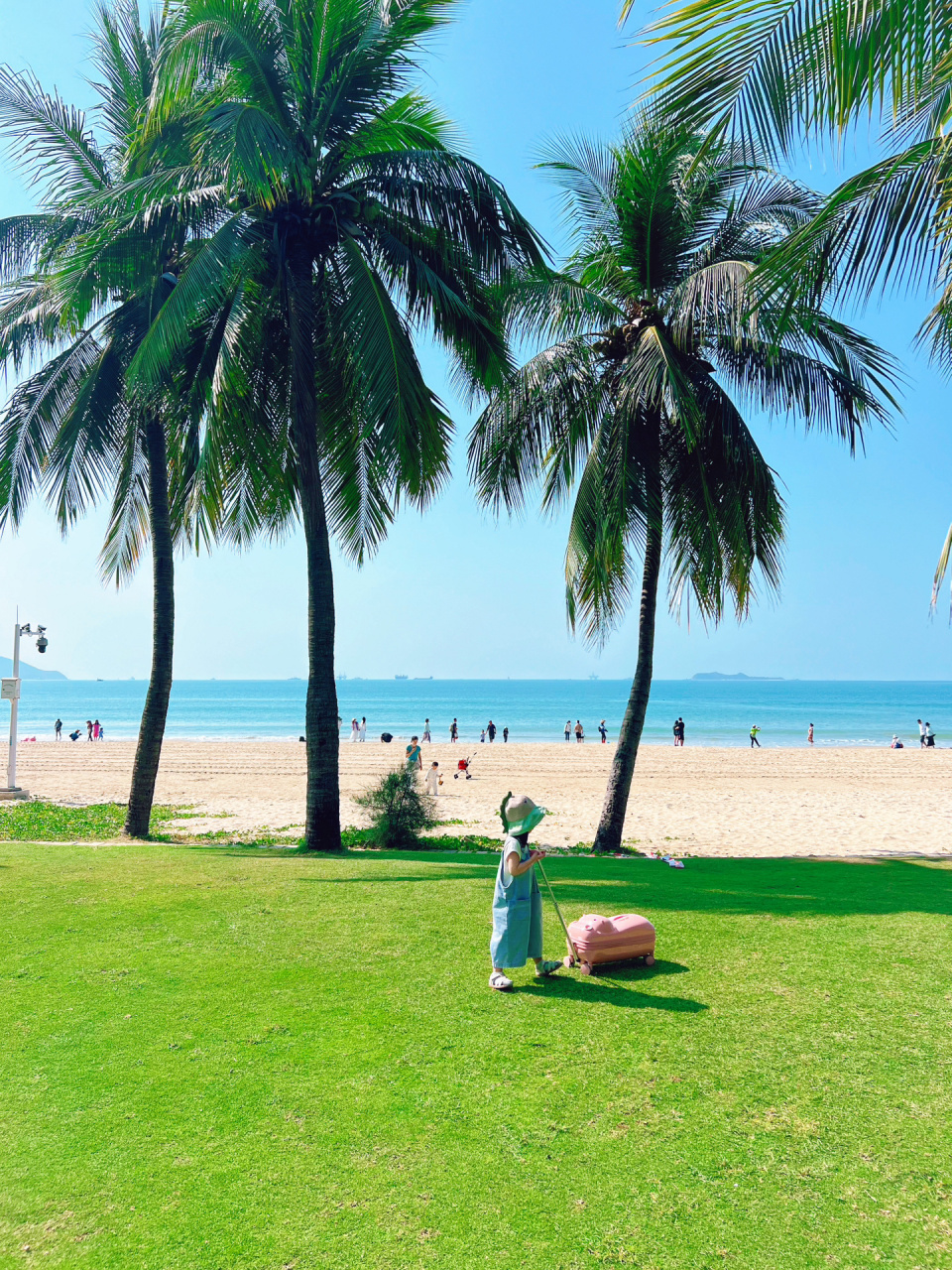 三亚一定要去这个免费的椰林沙滩赏绝美日落 hello大家好,我是花样遛