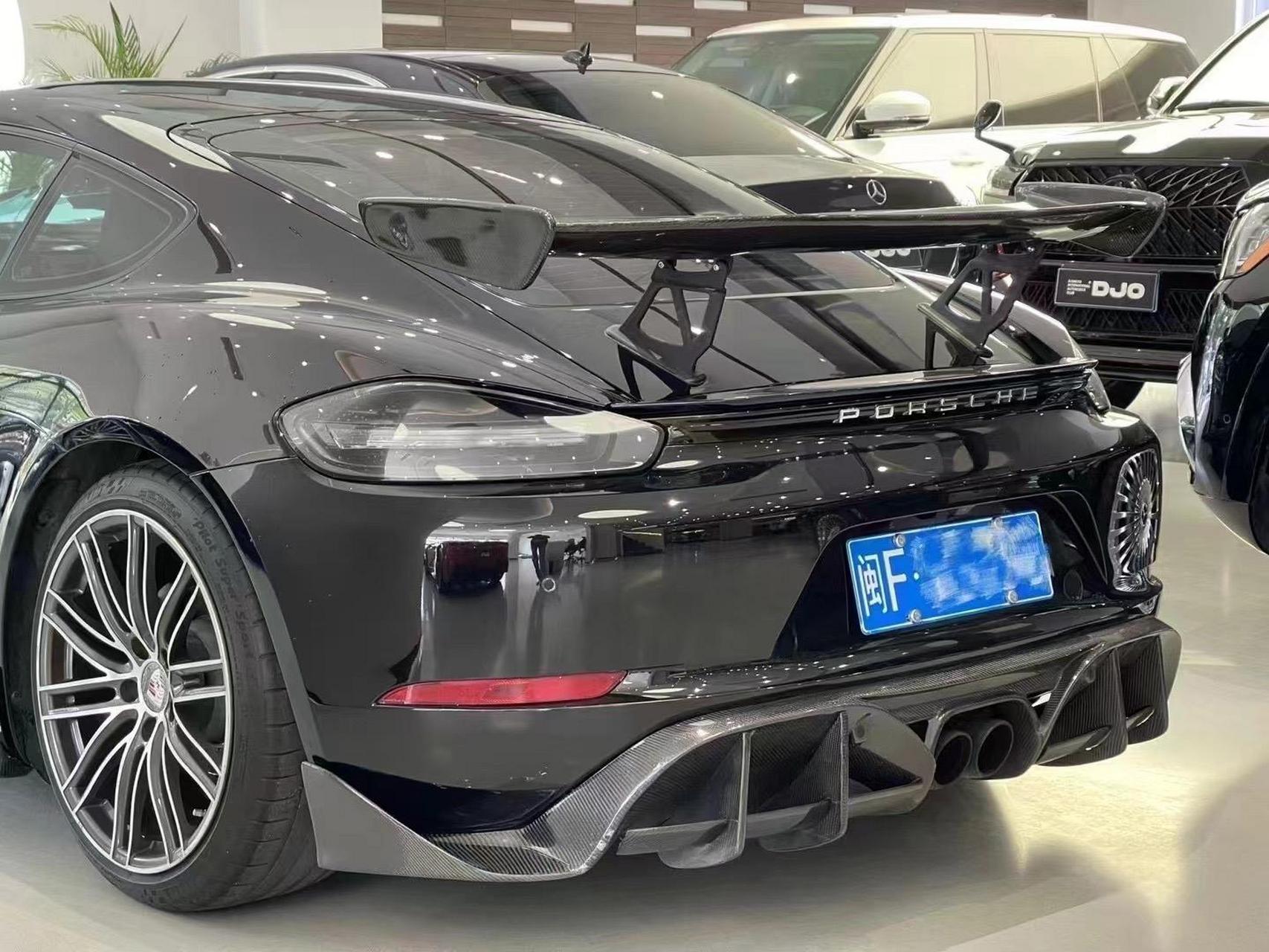 18年保时捷718卡曼 黑武士 gt4大包围 大尾翼 精品车 查博士s级