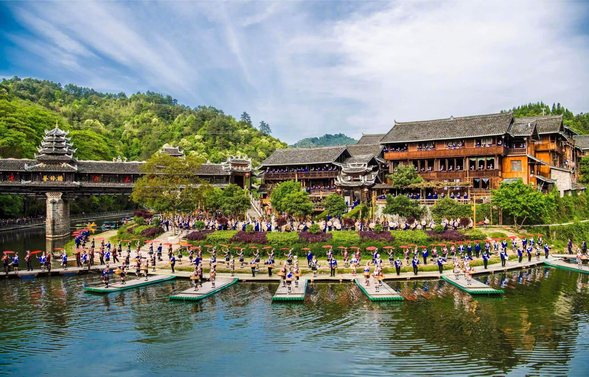 【#南航开通怀化芷江至广州航线##湖南至大湾区直飞航线增至7条#】9月