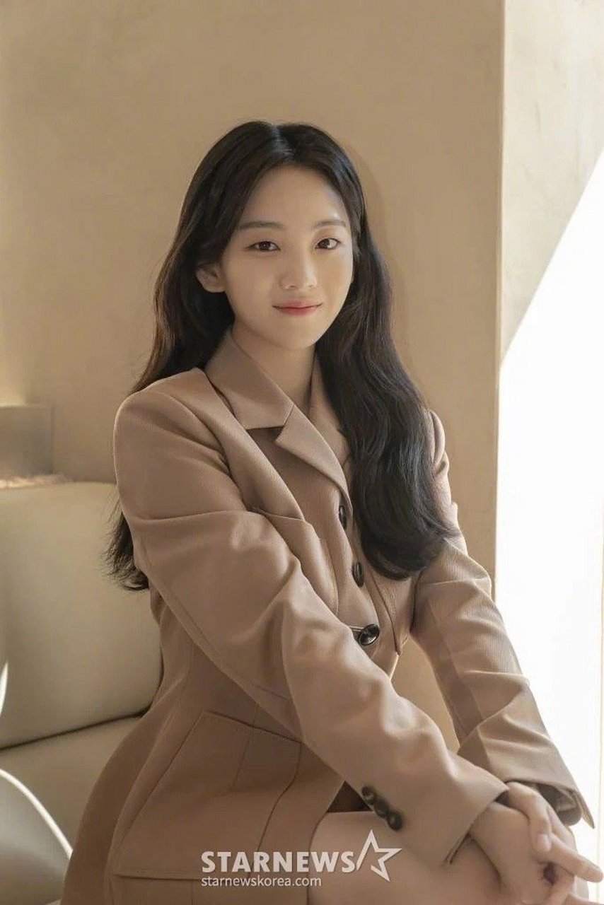 赵怡贤和金路云搭档,有望出演古装新剧《#把我送给你#》女主角.